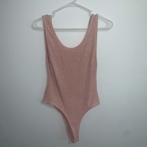 Forever 21 Tops - ☀️🌻Scoop back Forever 21 Bodysuit